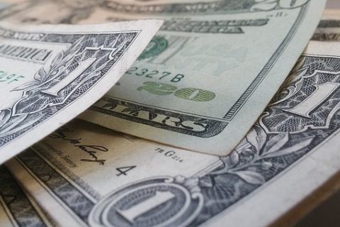 日元涨跌不定：中东冲突加剧，投资者担忧日本干预