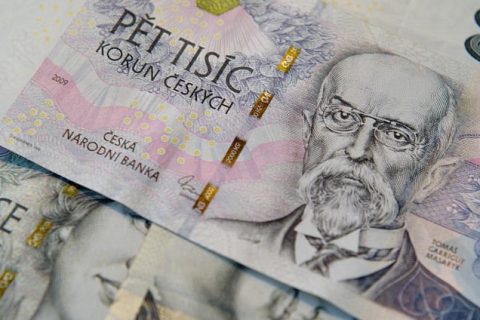 中东欧货币展望：捷克克朗或因渐进复苏而走强