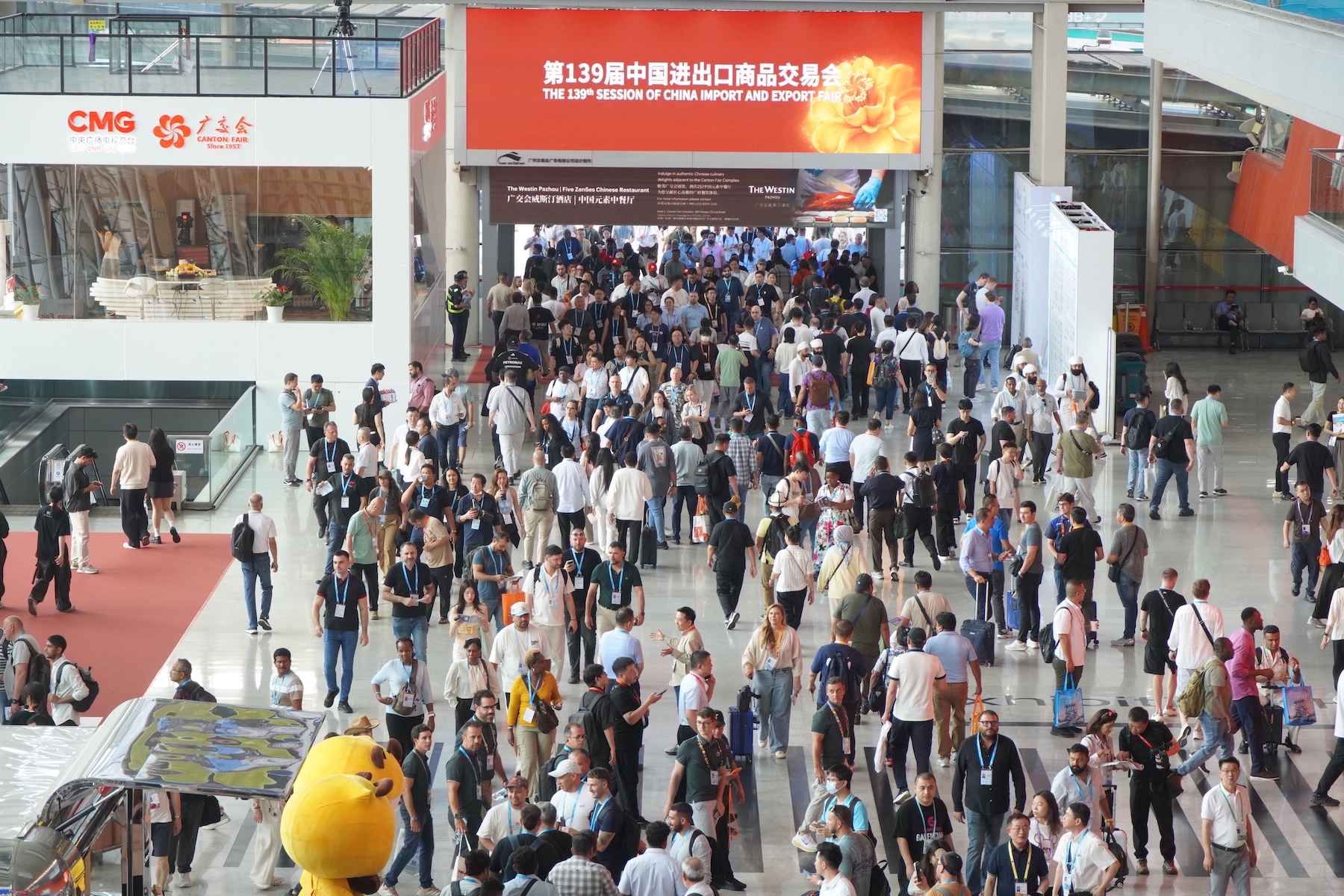 第139届广交会开幕第一天，采购商点赞“中国智造”